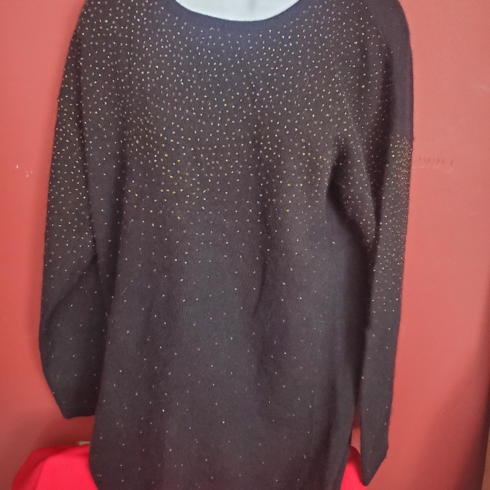 Lord Taylor wool long sweater Sz L. Black with sequins